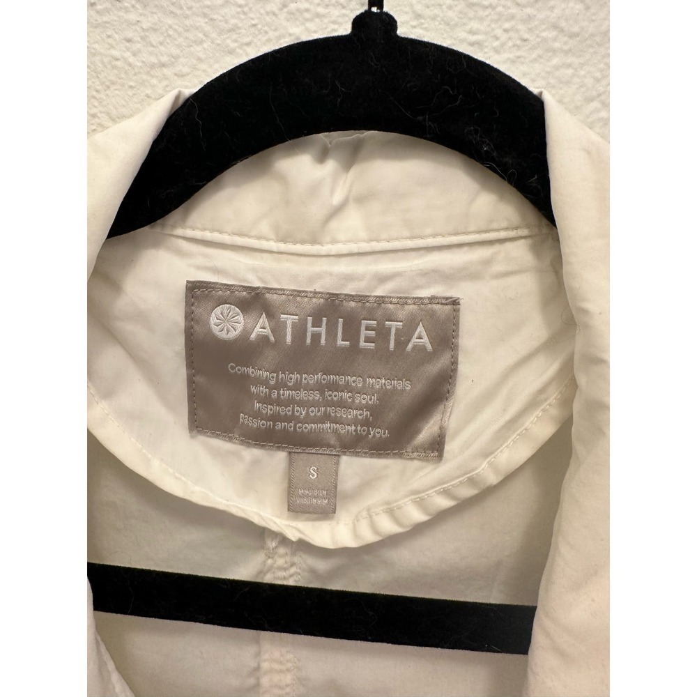 Athleta Coat, White, drawstring around middle, perfect for spring - Picture 4 of 10